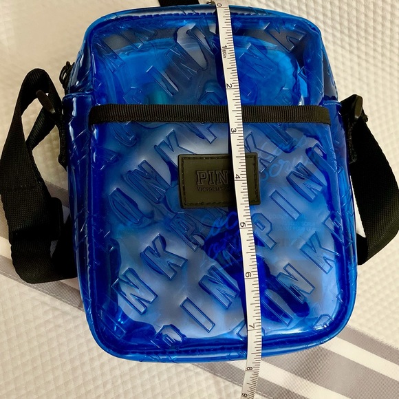 ❌SOLD on anthr site❌VS PINK Summer BUNDLE - Bag, 2 body spray & CoCo body - Picture 7 of 13